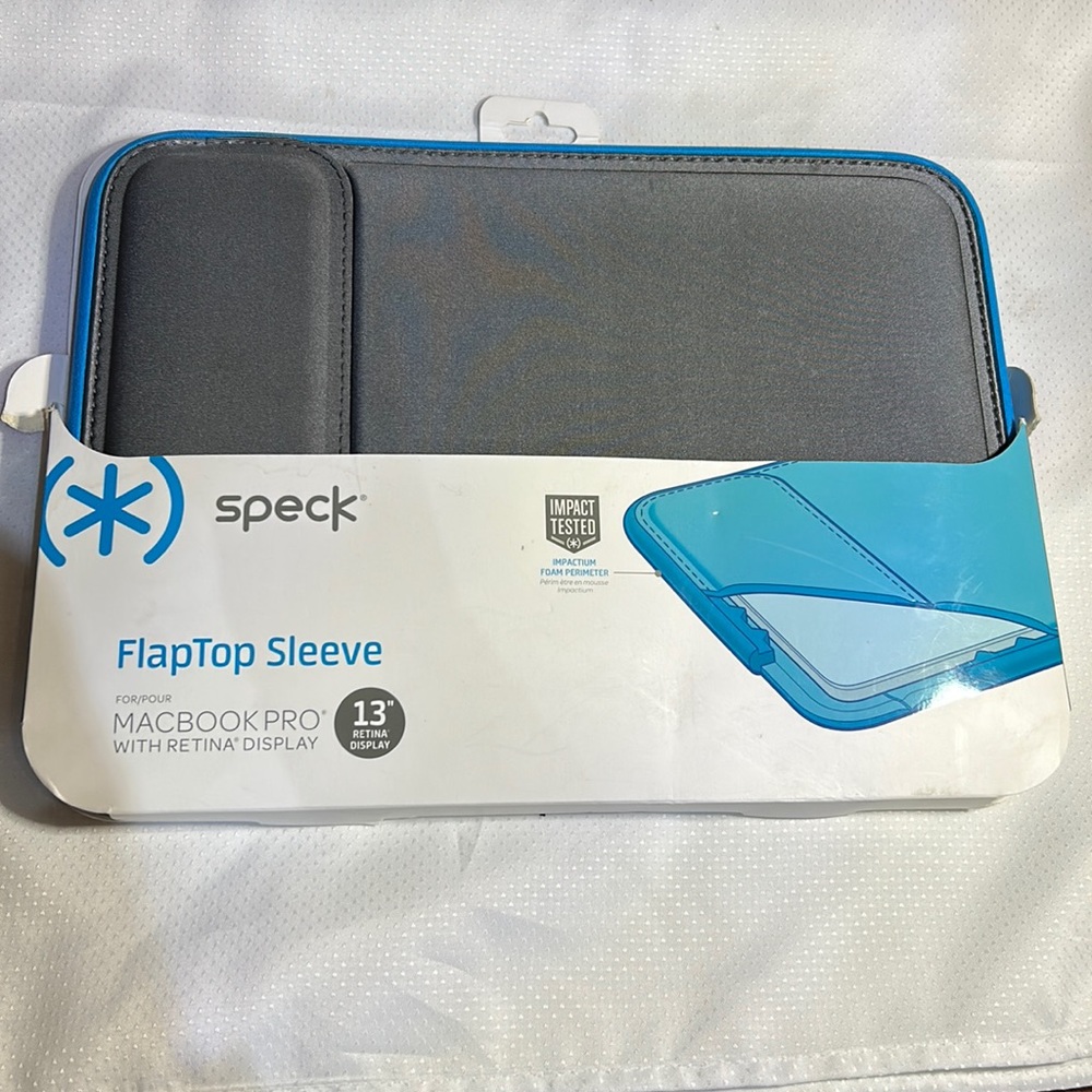 Speck MacBook Pro 13” Laptop Case Flaptop Sleeve Water & Shock Resistant Foam